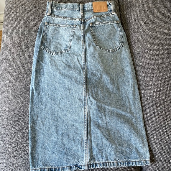 Aritzia Denim Forum The 90s Halle Denim skirt - Picture 3 of 8